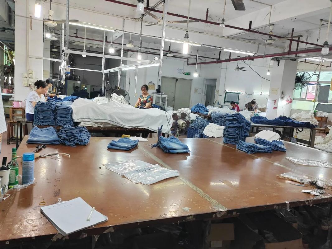广东中山牛仔源头工厂 从一件牛仔到品牌价值的“智造”之路
